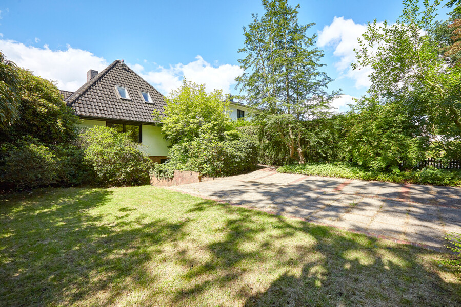 Estate Picture