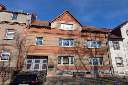 Schönes Dreifamilienhaus in ruhiger Gegend