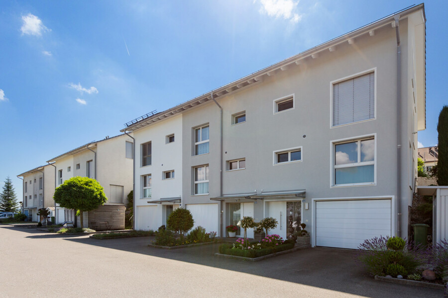Estate Picture