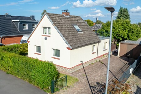 871 m² Grundstücks-Juwel: Viel Platz für Anbau oder Neubau!