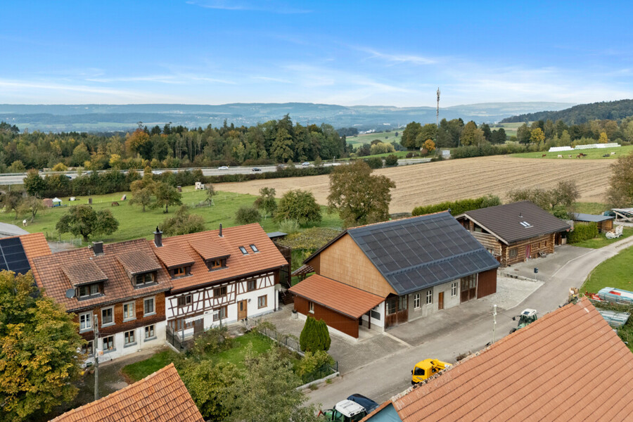 Estate Picture