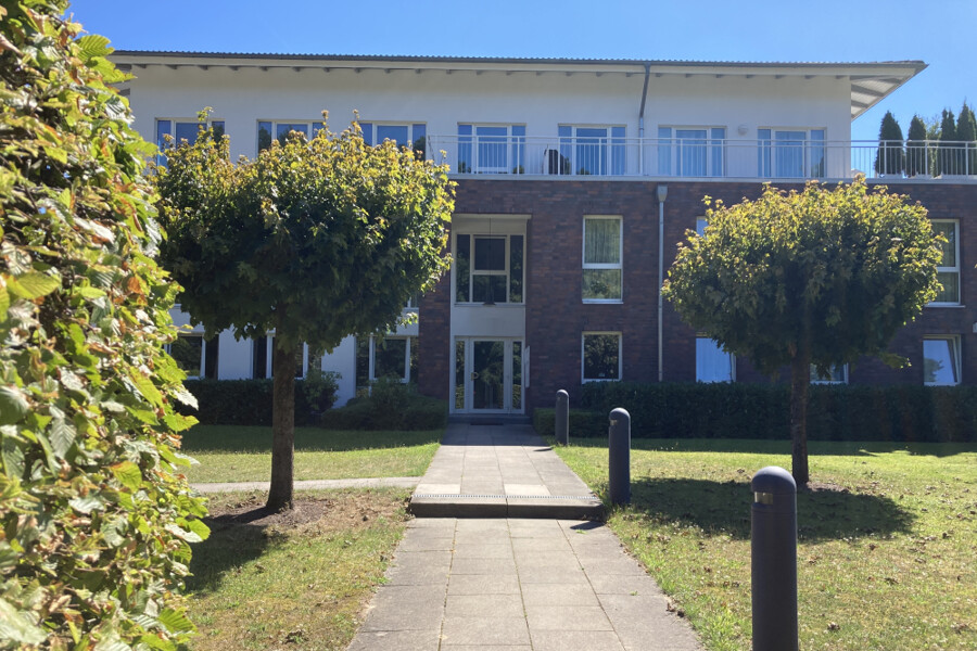 Estate Picture