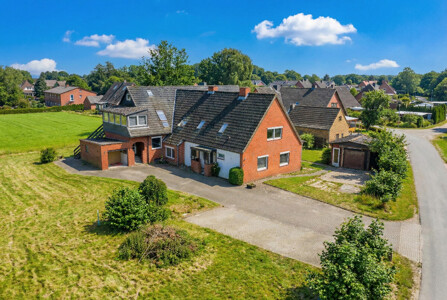 Strategen-Investment in Reinsbek: 4 WE + Bauplatz – Bereits in 3 Grundbücher geteilt!