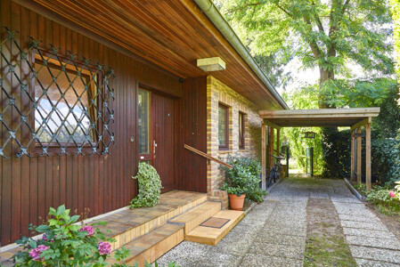Attraktives Grundstück für Villa oder Zweifamilienhaus