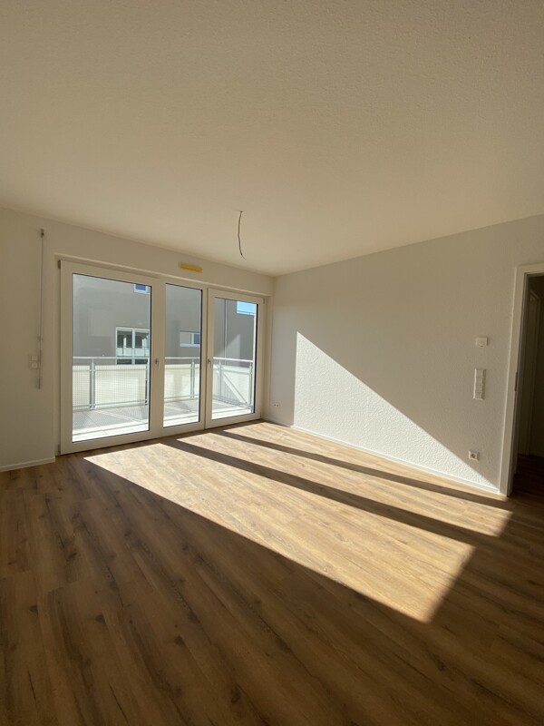 Traumhafte 2-Zi-Wohnung, Einbauküche, Balkon, Tiefgaragenstellplatz