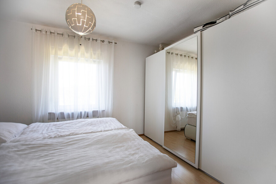Geräumiges Einfamilienhaus mit separater Einliegerwohnung in Hagen-Haspe – Schlafzimmer