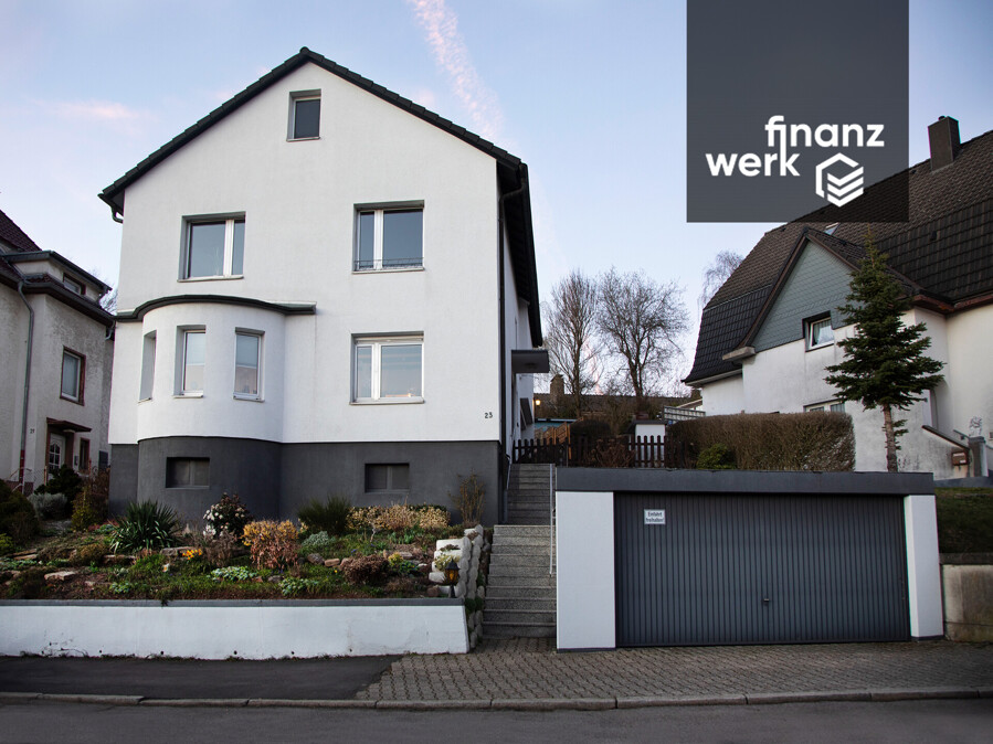 Platz für zwei Generationen: freistehendes Haus mit Panoramablick in Hagen-Haspe – Außenansicht