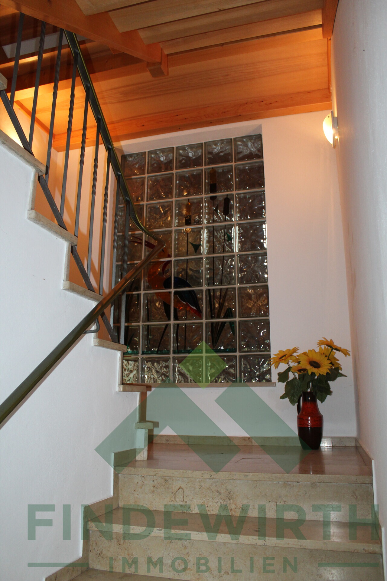 Beispielbild Treppenhaus