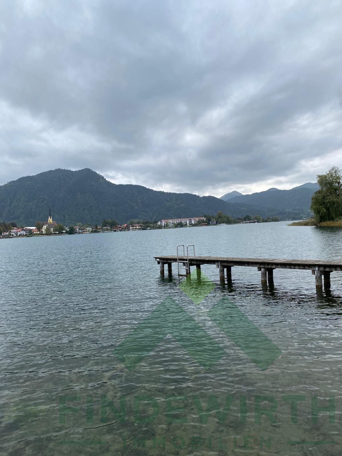 Steg in der unmittelbaren Nähe