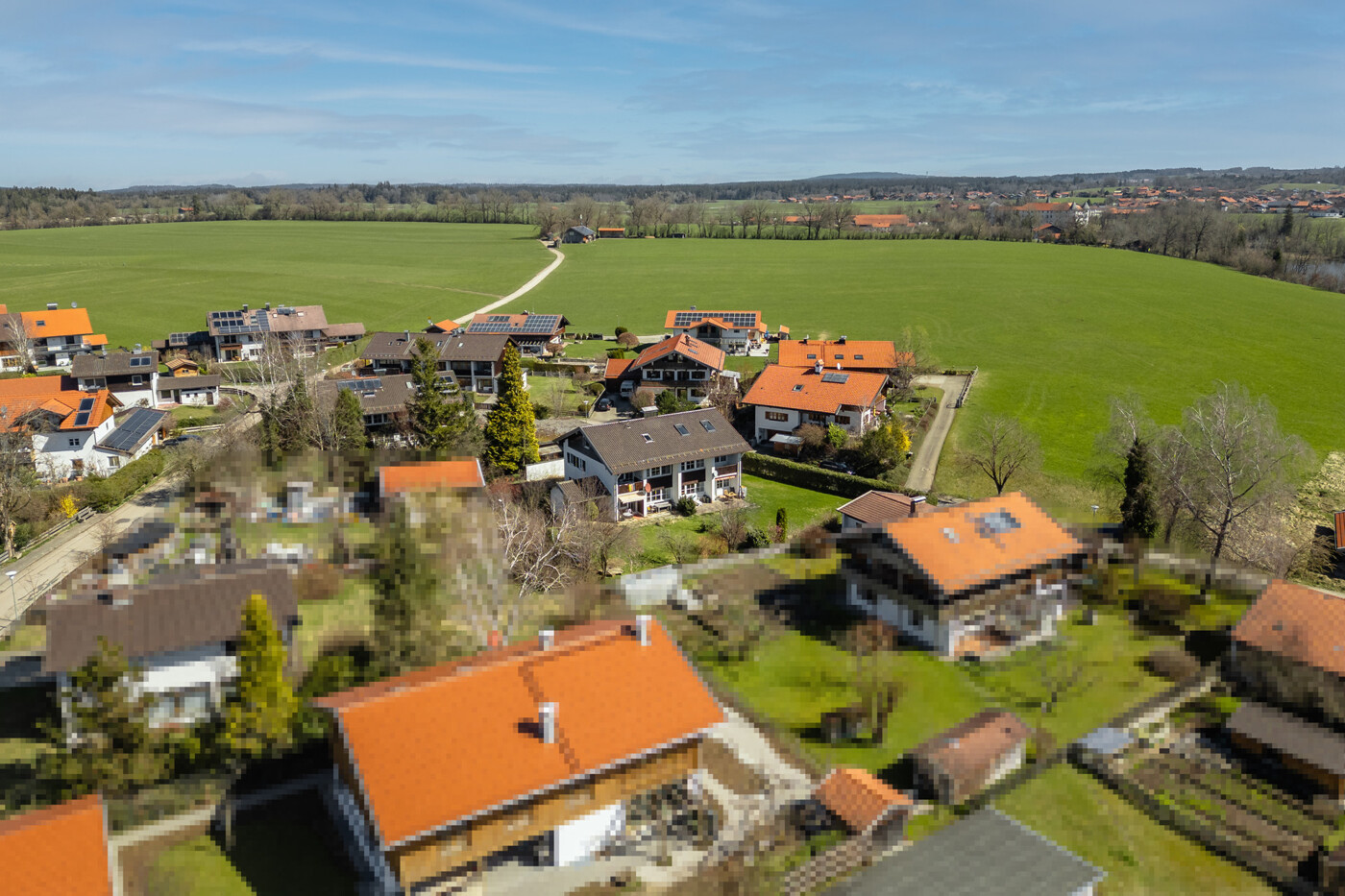 Drohnenaufnahme Haus mit Grundstück