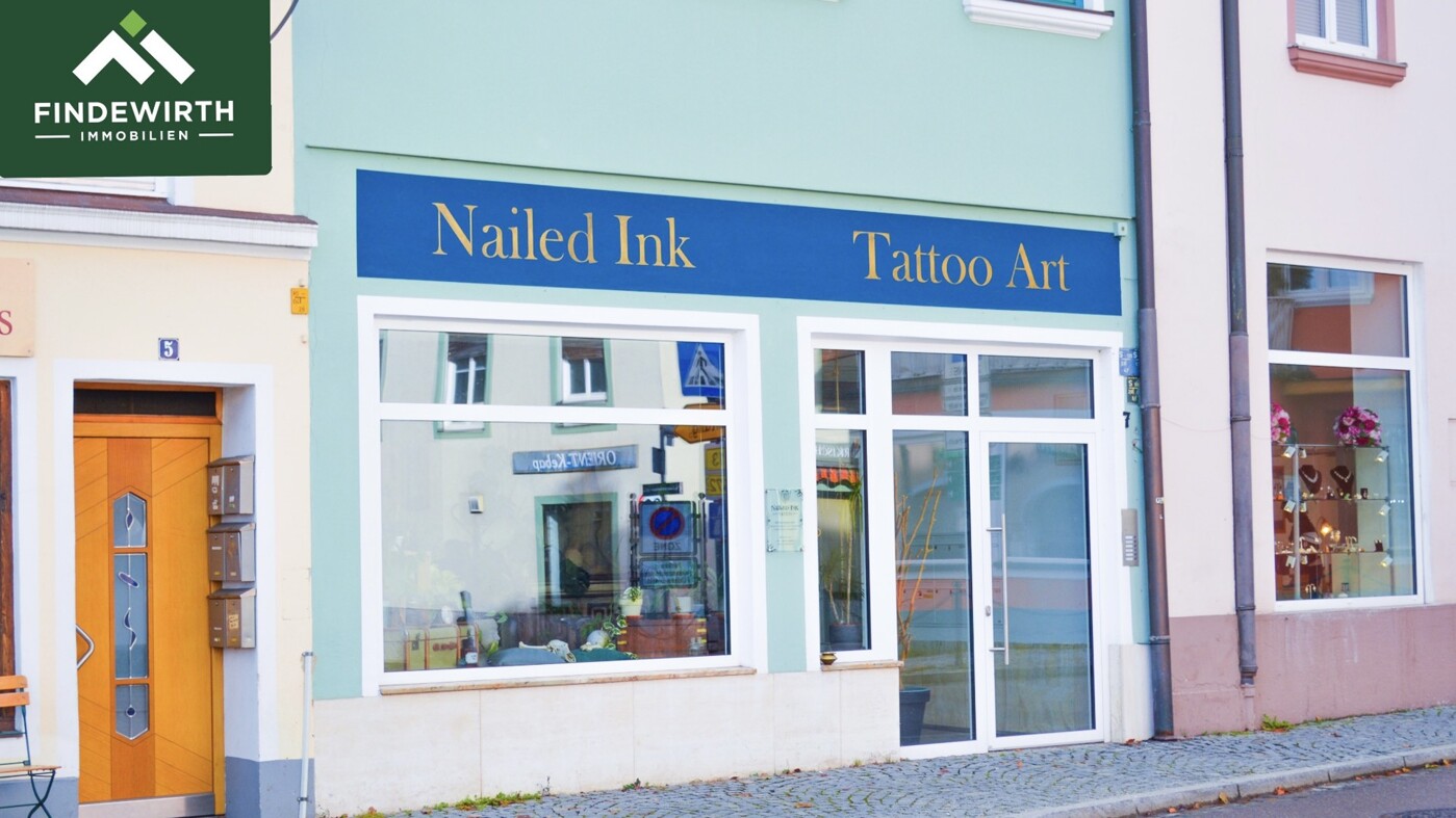 Blick auf den Laden vom Amortplatz