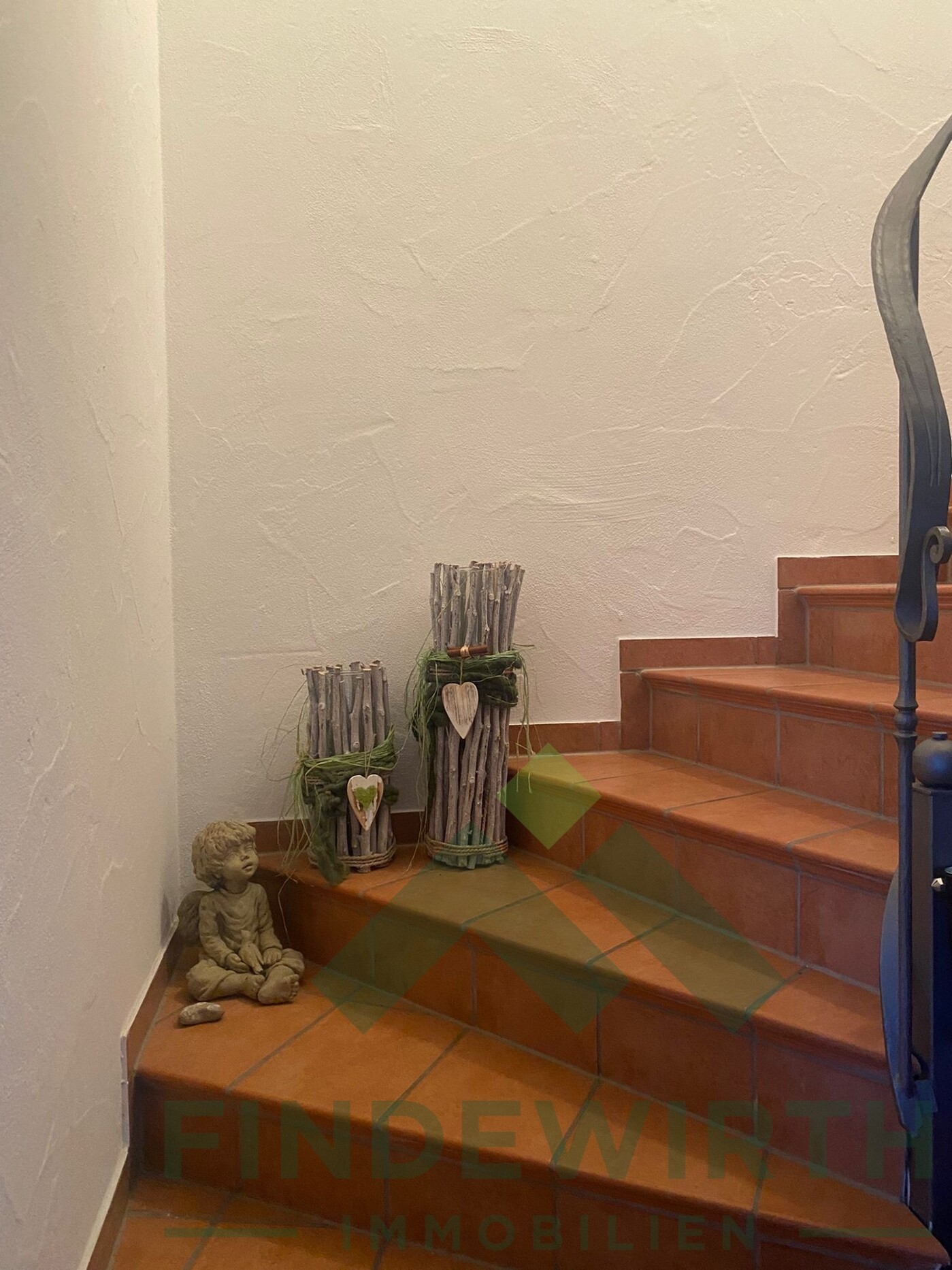 Treppenhaus zur Wohnung im 1.OG