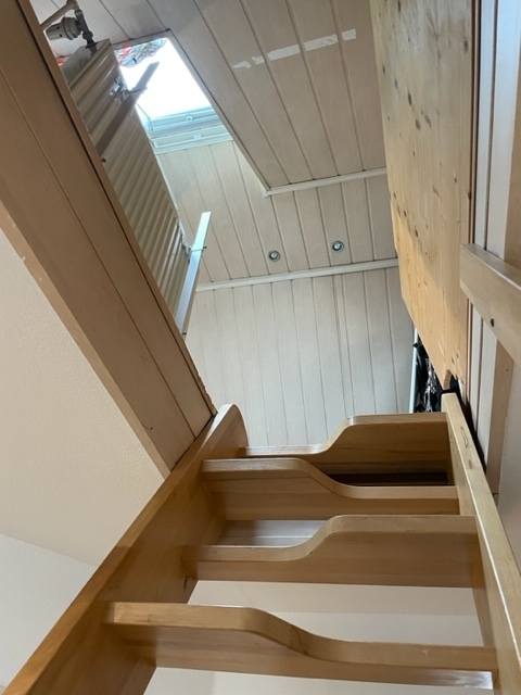 Aufgang zum Dachboden