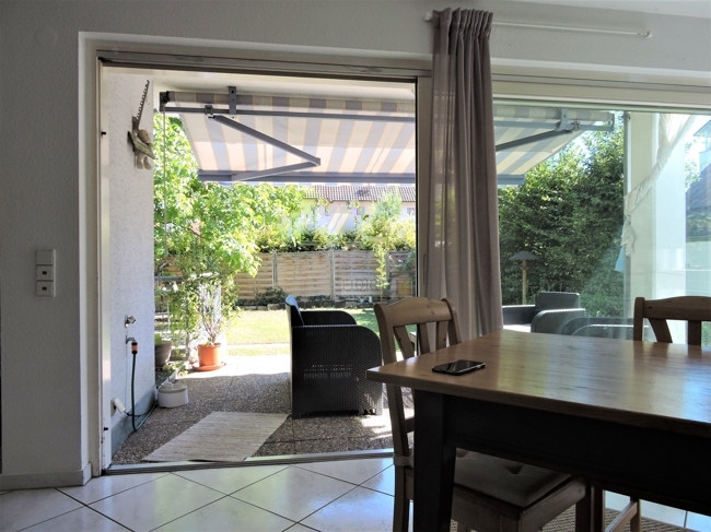 Blick zu Terr./Garten