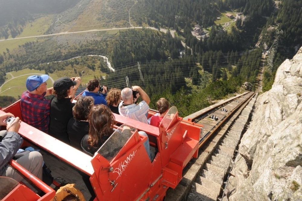 normal_gelmerbahn_bygrimselwel_high