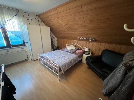 Schlafzimmer DG