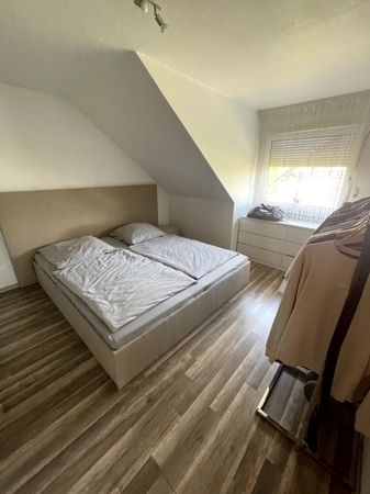 Schlafzimmer DG