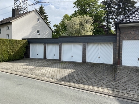 Garagenhof 2. Garage