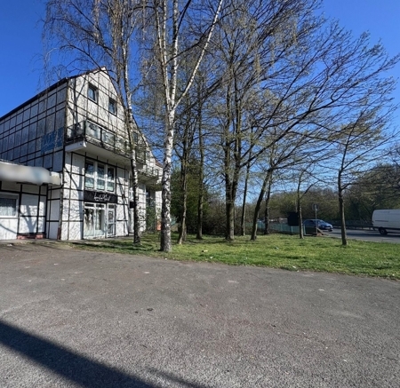 Straßenansicht