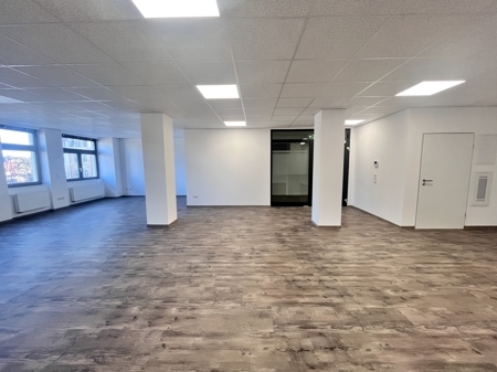 Büro-/Praxisfläche Blick Zugangsbereich