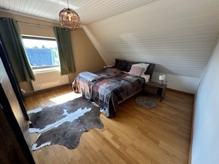 Schlafzimmer DG