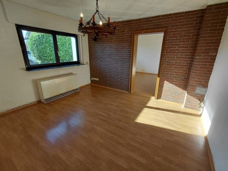 Zimmer 1 Souterrainwohnung
