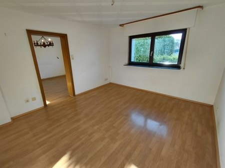 Zimmer 2 Souterrainwohnung