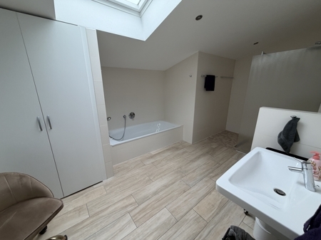 Badezimmer 1