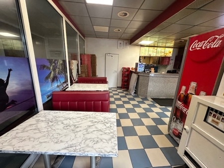 Pizzeria
