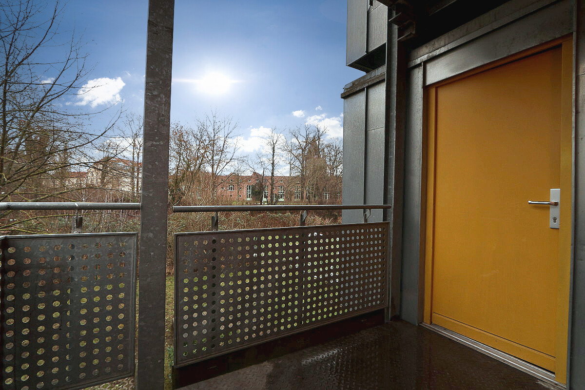 Der sonnige Balkon
