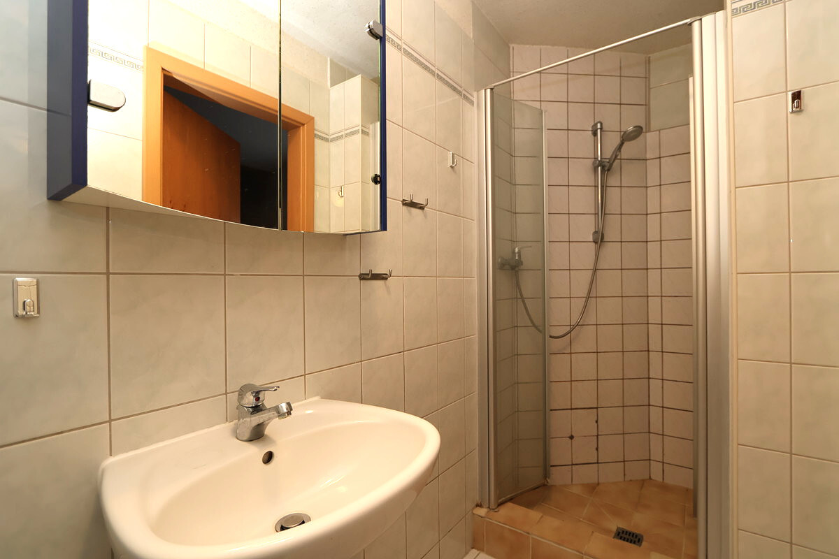 Duschbadezimmer im Kellergeschoss