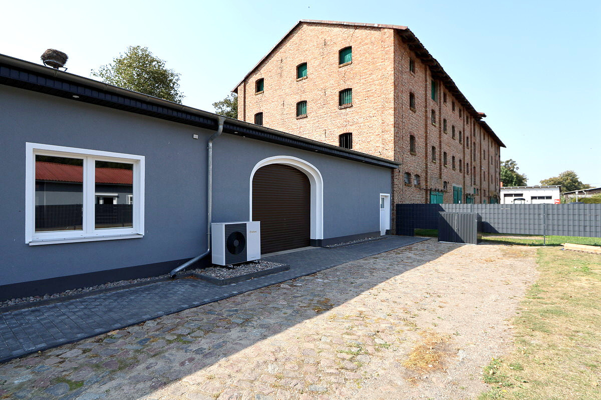 Die Einfahrt zur Garage