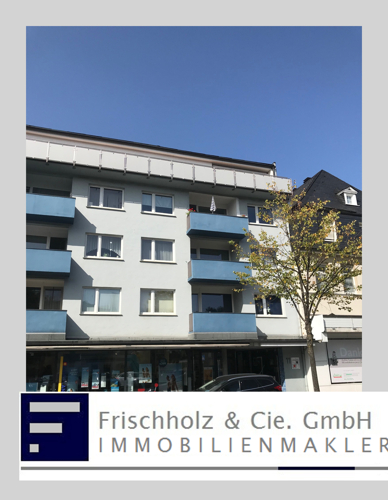 StraßenseiteEingangsbereich
