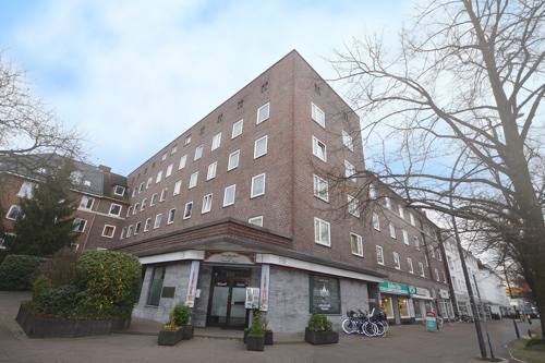 Das Haus präsentiert sich im typischen Stil des Architekten Hermann Höger ...