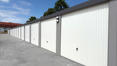 Beispiel Garagenreihe