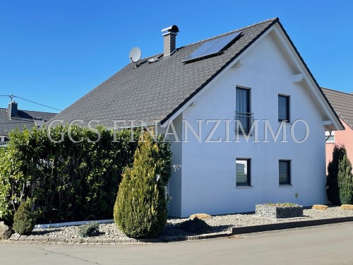 Seitenansicht mit Solarzellen