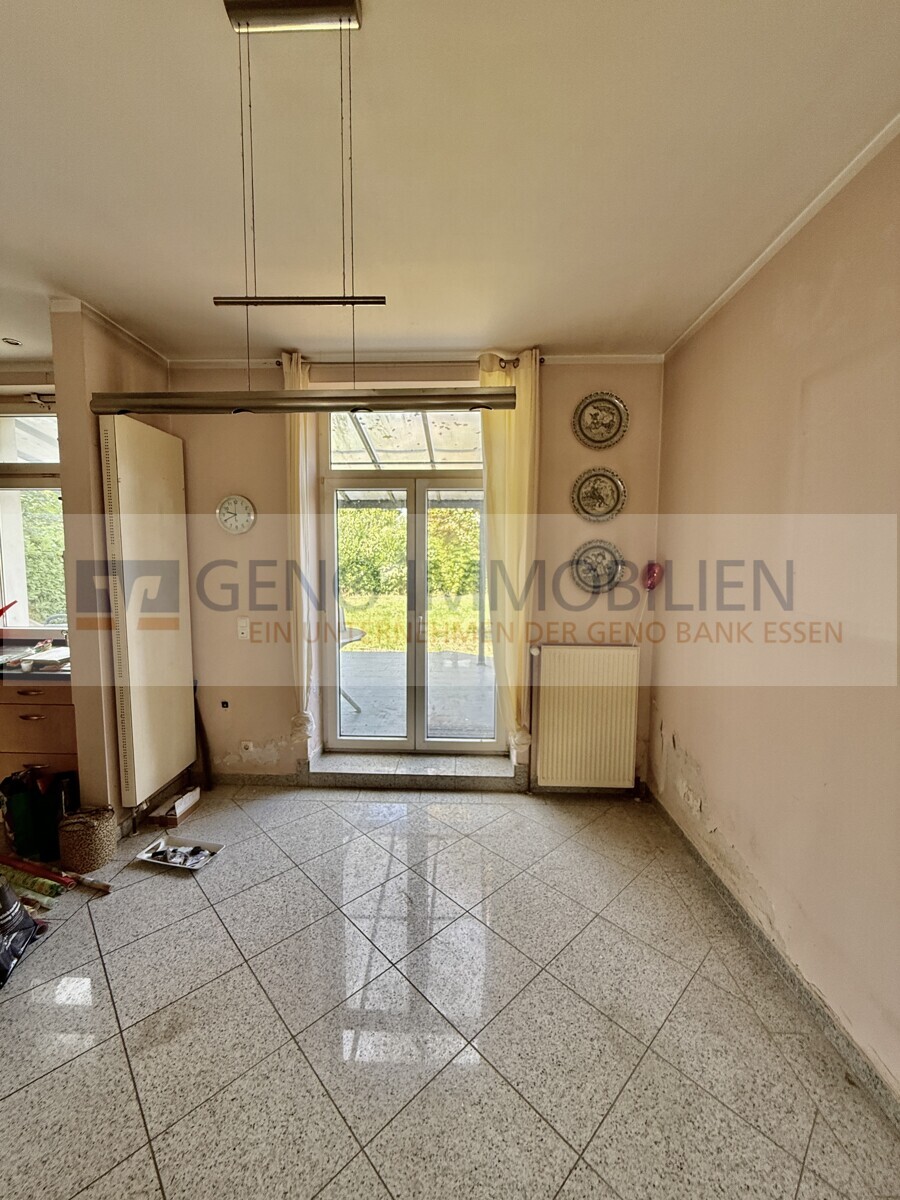 Essen mit Zugang zur Terrasse EG