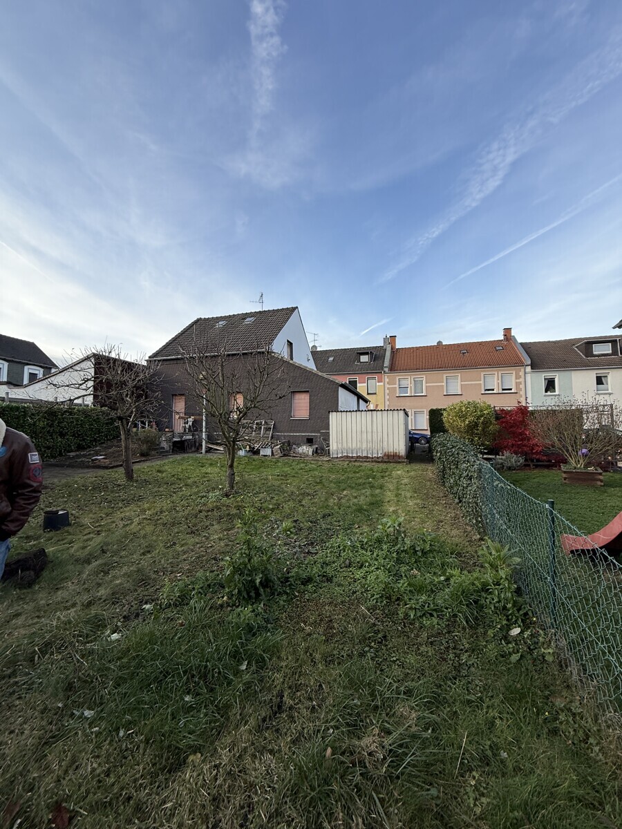 aufstehender Altbau