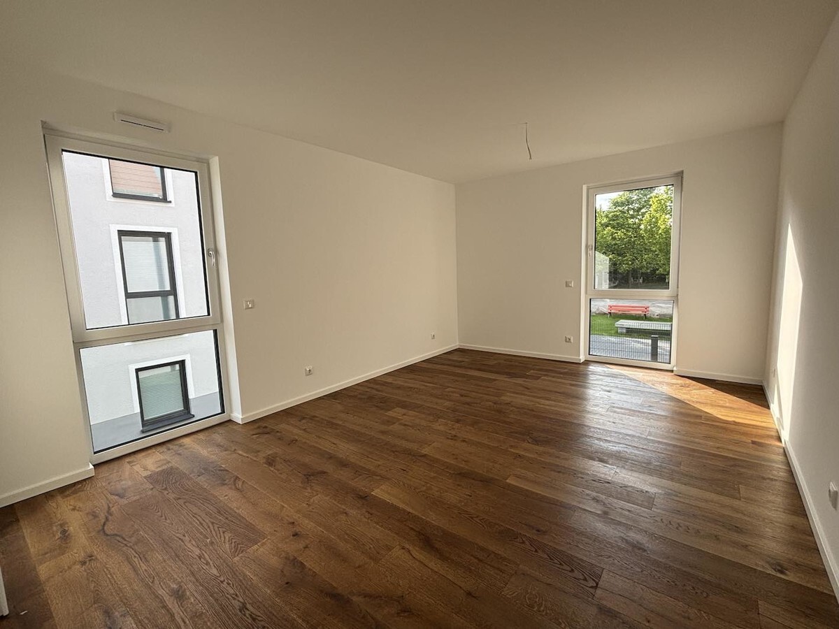 Großzügiges Schlafzimmer
