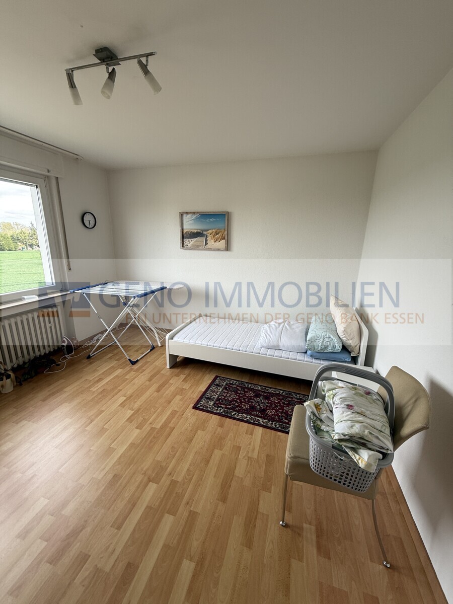 Schlafzimmer 1. OG 