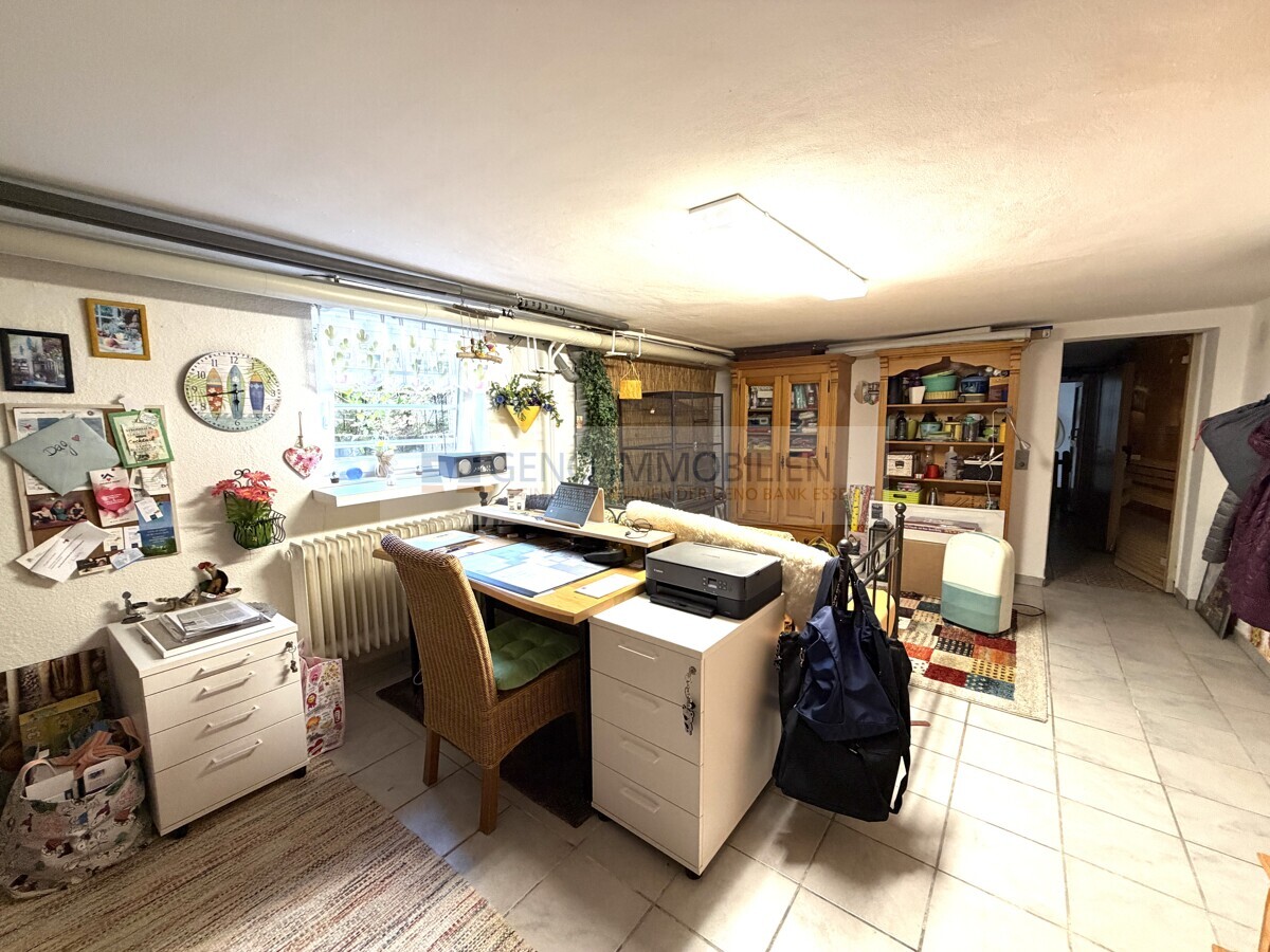 Arbeitszimmer Untergeschoss