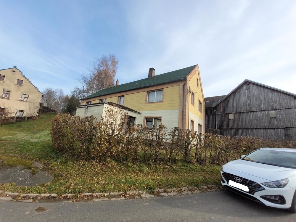 Vorderansicht von links