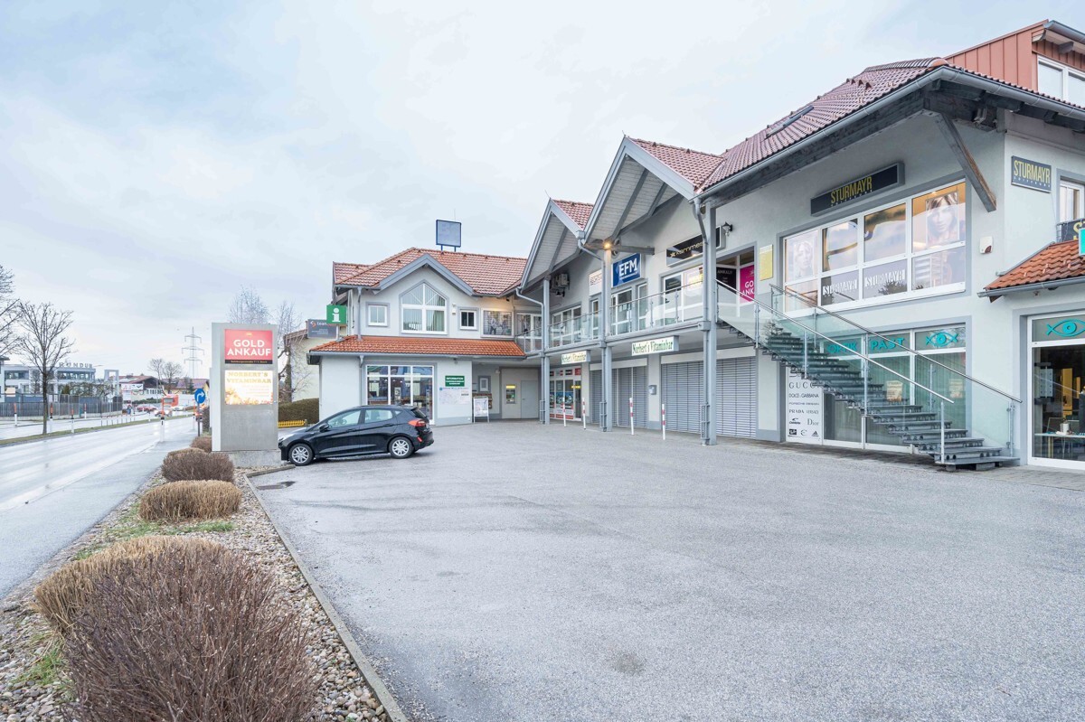 Großzügige Bürofläche in Top-Lage an der B1 in Eugendorf
