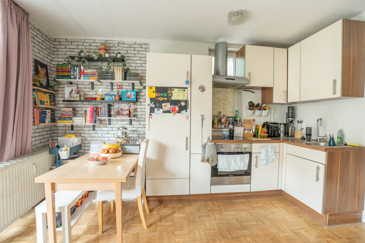 Vermietete 2-Zimmer-Wohnung mit Balkon und Parkplatz