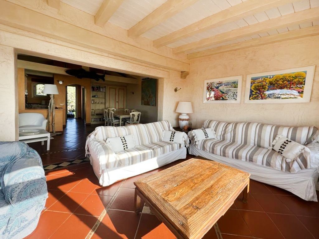 Nice apartment a few meters from the beach