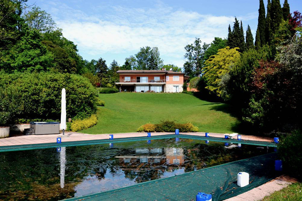 Villa a Manerba pied dans l'eau