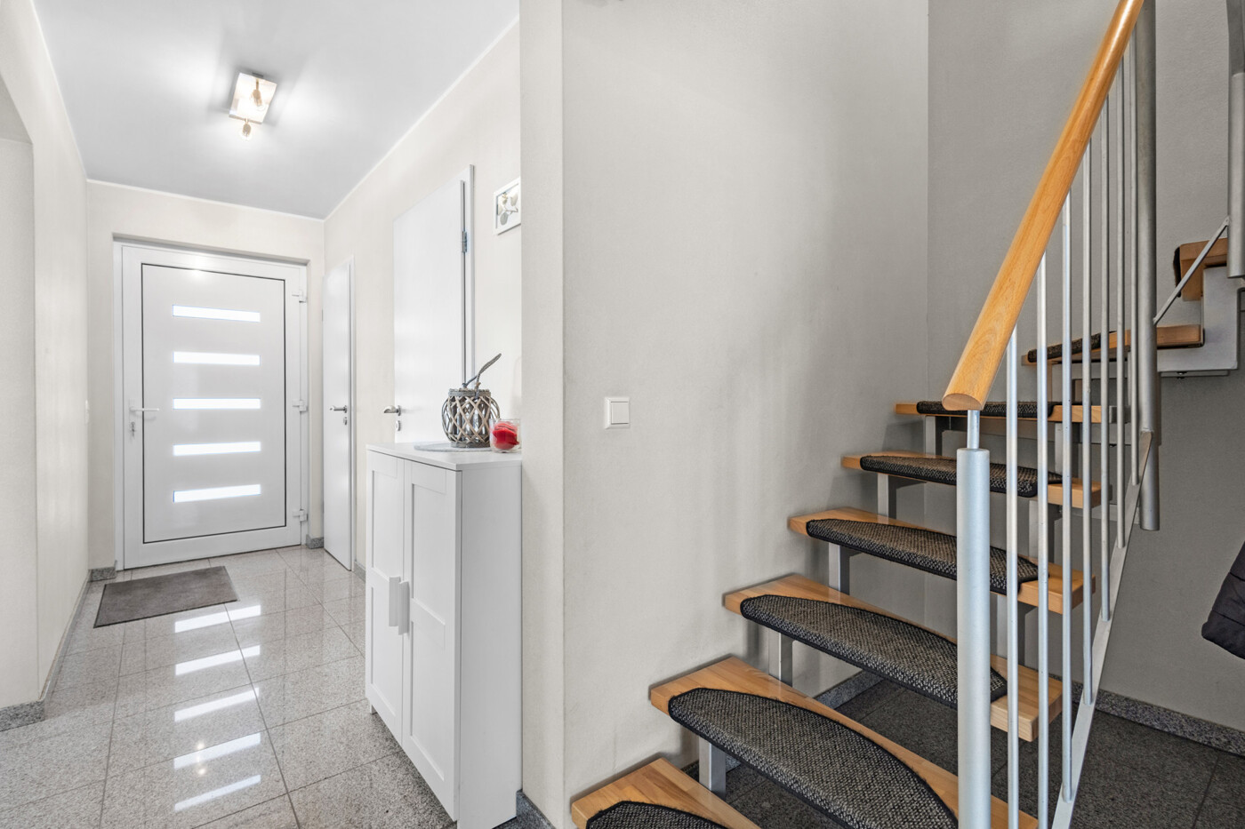 Flur/Treppe