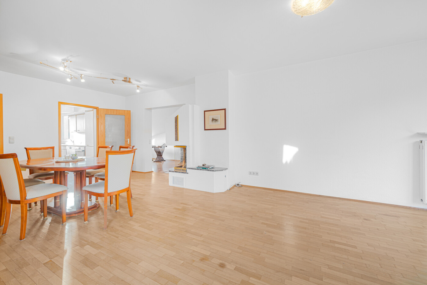 Wohn-/Esszimmer