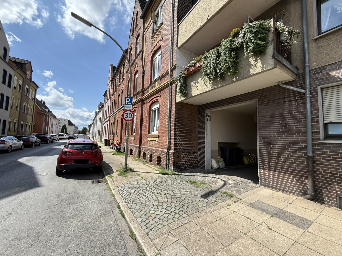 Durchgang, Hauseingang