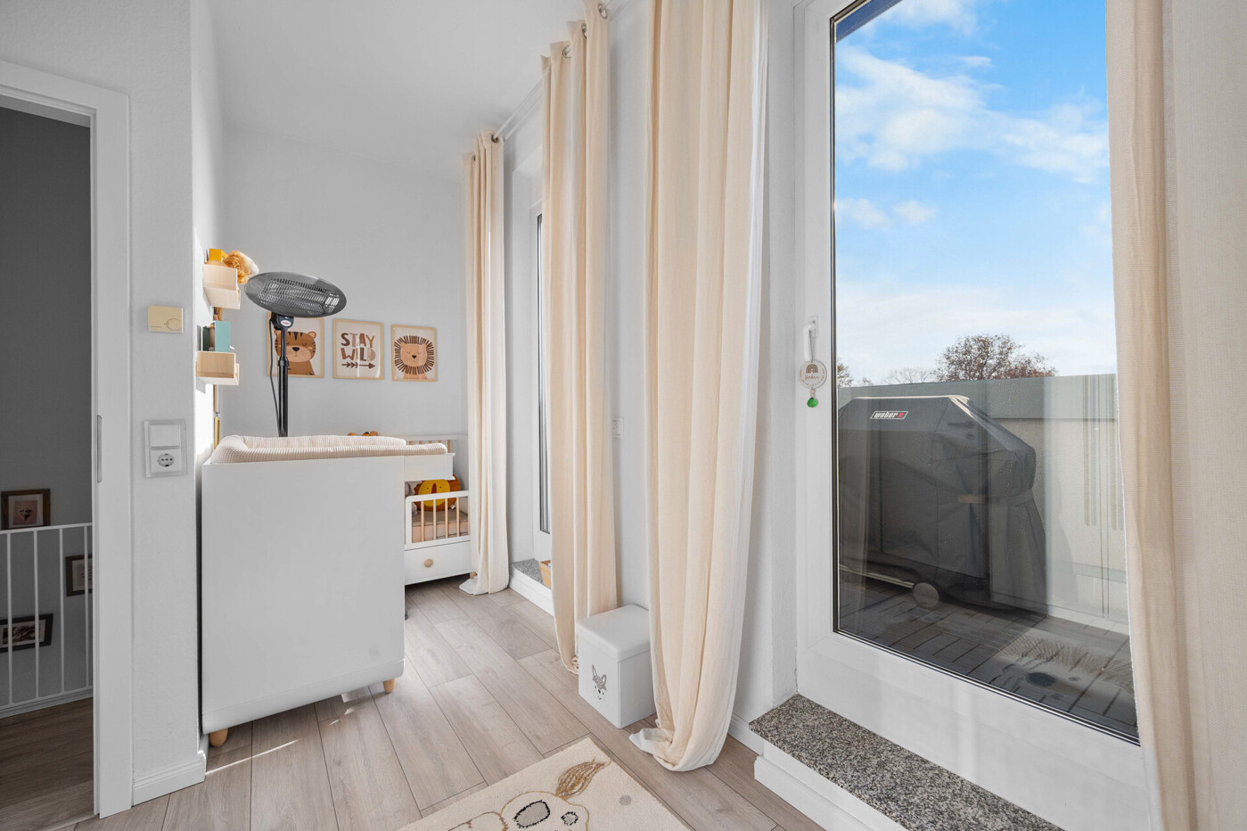 Kinder-/Arbeitszimmer